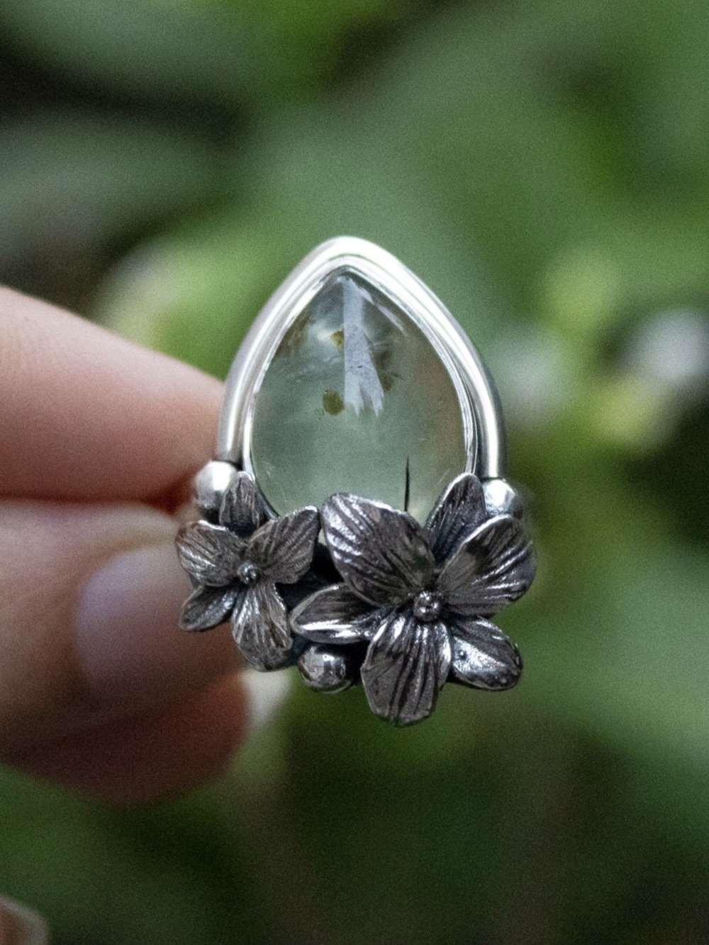 Prehnite Teardrop Gemstone Floral Silver Ring SIZE 7